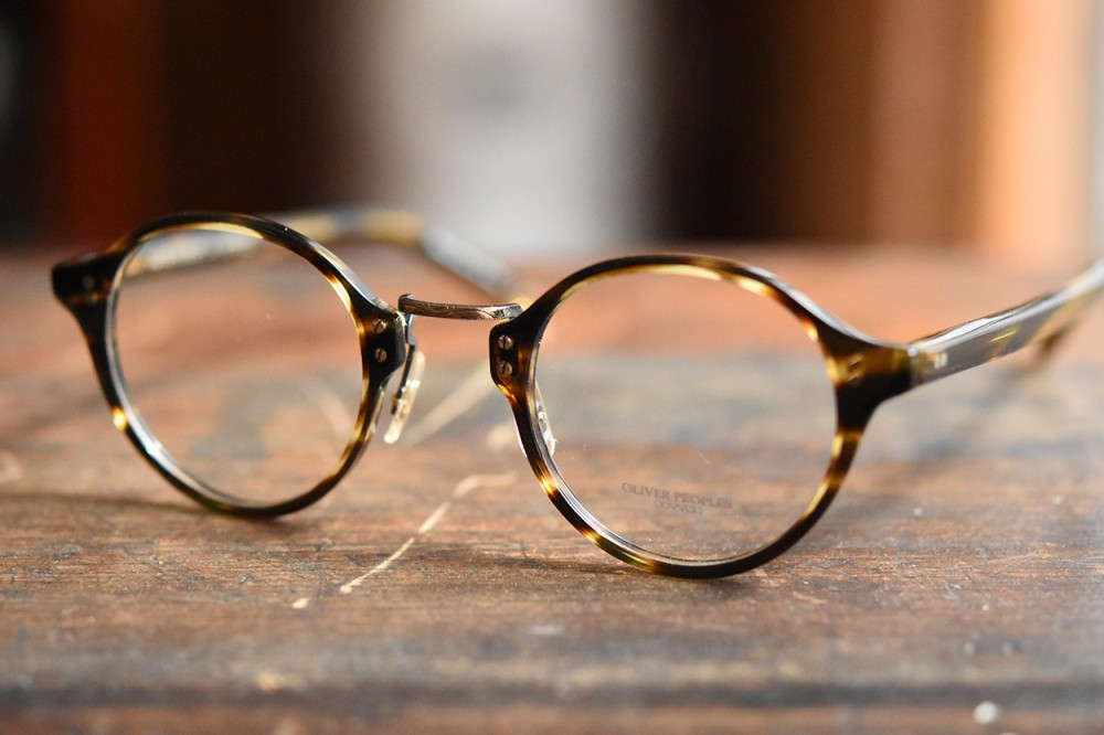 創業時のデビューコレクション復刻版入荷しています／オリバー