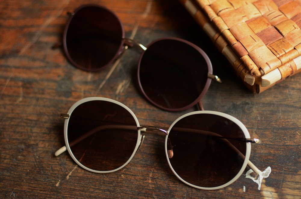 マット加工が上品なYellows Plus 